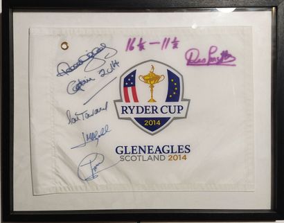 RYDER CUP 2014, DRAPEAU signé par certains...