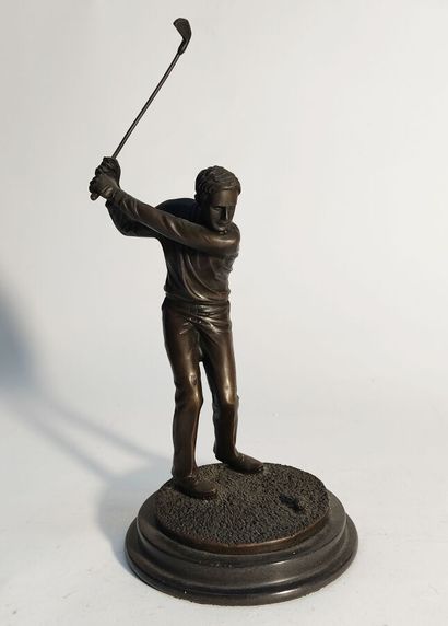 MILO (né en 1955)
Joueur de golf 
Bronze...
