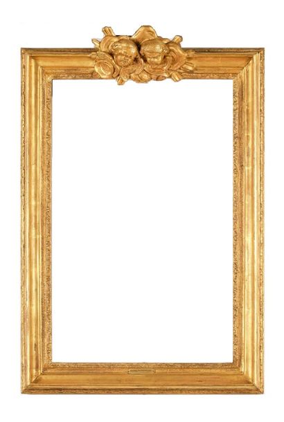 null FRAME - Louis XV period (61.5 x 39.5 x 65 cm)
Carved and gilded oak frame, the...
