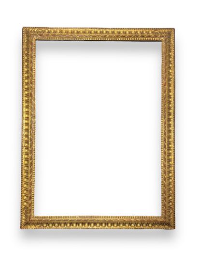 null FRAME - Italy, 17th century (97 x 70 x 9 cm)
Upside-down frame in carved wood...