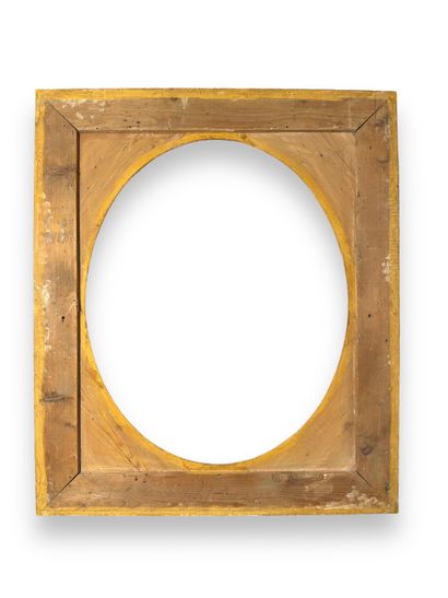 null FRAME - 19th century (78 x 63 x 13 cm)
Wood and gilded stucco oval view frame...