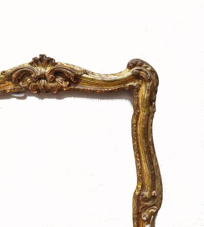 null FRAME - Italy, 18th century (50.5 x 52 x 8 cm)
Moulded, carved and gilded wood...