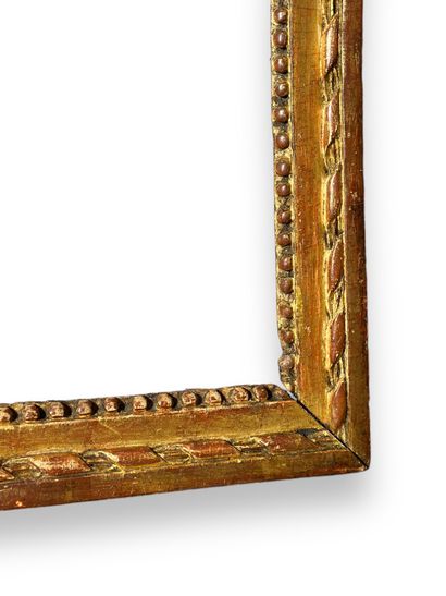 null PAIR OF FRAMES - 18th century (30 x 21.5 x 4 cm)
Pair of molded and gilded wood...