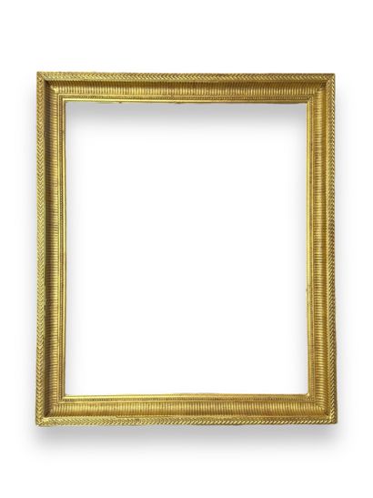 null FRAME - 19th century (72 x 60 x 6.5 cm) 
Wood and gilded stucco frame decorated...