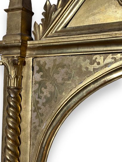 null TABERNACLE FRAME - 19th century (55 x 43 cm)
Gilded wood and paste frame with...