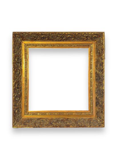 null FRAME - 20th century (27 x 26.5 x 7 cm)
Wood and gilded stucco frame 
Dimensions:...