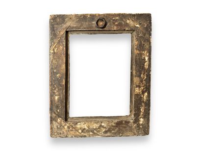null FRAME - Louis XIV period (24 x 19 x 6 cm)
Carved and gilded oak frame, Berain...