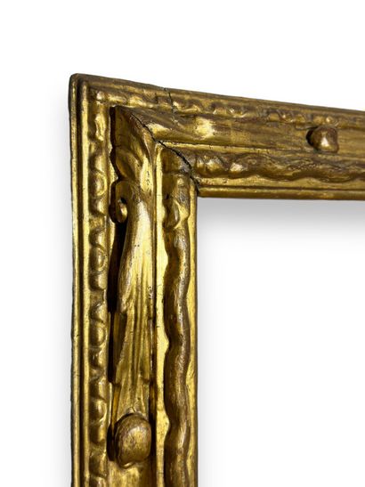 null FRAME - Spain, 17th century (150 x 121 x 8 cm)
Large carved and gilded wood...