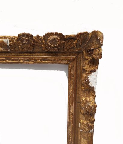 null FRAME Louis XIV period (72 x 57 x 8.5 cm)
Frame in molded, carved and gilded...
