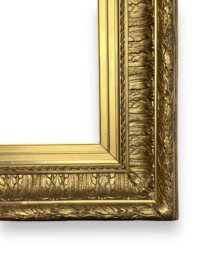 null FRAME - Early 20th century (64 x 53 x 17 cm)
Barbizon" frame in wood and gilded...