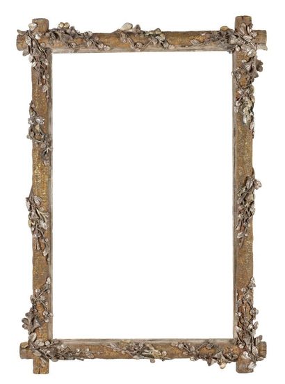 null FRAME - Circa 1900 (97 x 61 x 8 cm)
Wood and silver paste frame decorated with...