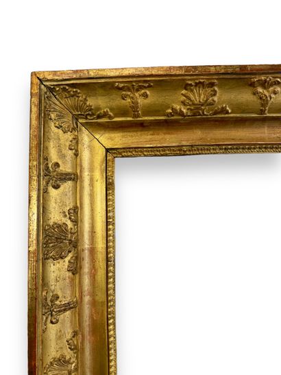 null FRAME - Empire period (59.5 x 48.5 x 8.5 cm)
Gilded wood and paste frame decorated...