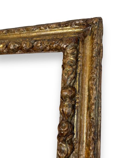 null FRAME - Italy, Bologna, 17th century (100 x 73 x 10 cm)
Carved and gilded wood...