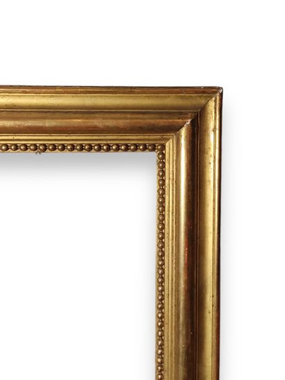 null BAGUETTE - Fin XIXe siècle (55 x 57,5 x 7 cm)
Baguette en bois et stuc doré...