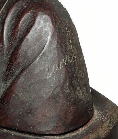 null J. CHARTRON
Buste de vieil homme, début du XXe siècle
Bois sculpté, signé sur...