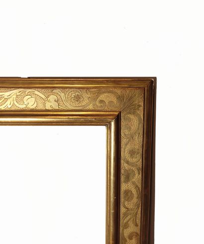 null CADRE Style florentin (139 x 100,5 x 11 cm)
CADRE en bois doré à décor de reparure...
