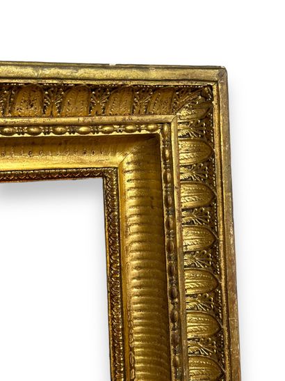 null CADRE - Époque Empire (30 x 17 x 7,5 cm)
Cadre à gorges en bois et pâte doré...