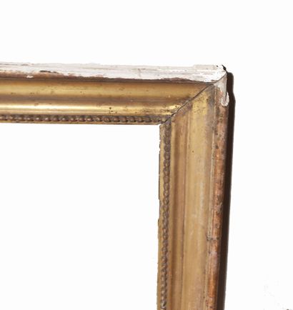null CADRE - Fin du XIXe siècle (63,5 x 52 x 5,5 cm)
Cadre en bois mouluré et stuc...