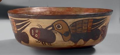  Nazca, Pérou, c.100-700 Ceramic Bowl, Nasca, Peru, c.100-700 AD Terre cuite. Bol...