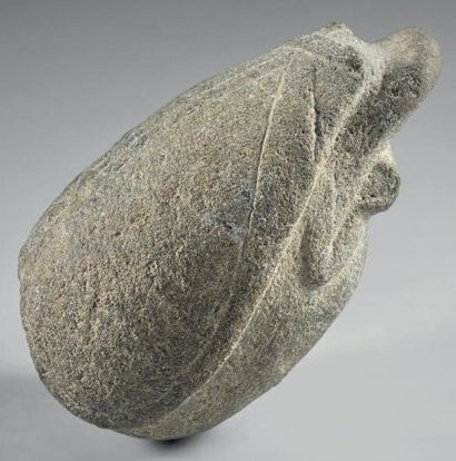null Aztèque, Mexico, c.1300-1521 Stone Beetle Idol, Aztec, Mexico c.1300-1521 AD...