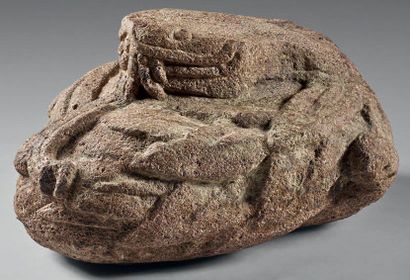 null Aztèque, Mexico, c.1300-1521 Stone Quetzalcóatl, Aztec, Mexico c.1300-1521 AD...