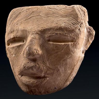 null Teotihuacan, Mexique, c.300-700 Tecali (albâtre) Masque représentant un visage...