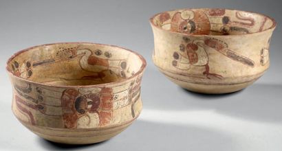 null Véracruz, Mexique, c.550 - 950 Terre cuite et peinture. Paire de bols à décor...