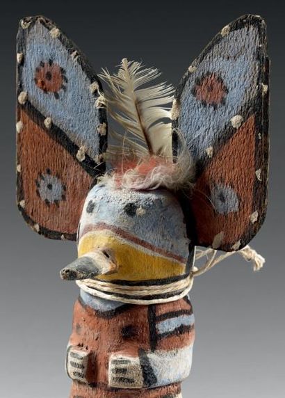 null Kachina "oiseau-papillon" Hopi, Arizona, U.S.A. Bois, pigments, cordelette,...