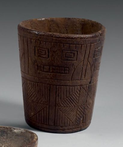 null Beau kero Culture Chiribaya, sud Pérou 700-1200 après J.C Bois H: 8,5 cm, Keros...