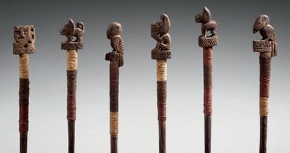 null Très bel ensemble de 6 outils à tissage. Chimu, Pérou.c 800 à 1466 après J.C...
