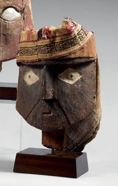null Masque de Momie. Chancay, Pérou. 1100 à 1400 après J.C. Bois, tissu, peintures....