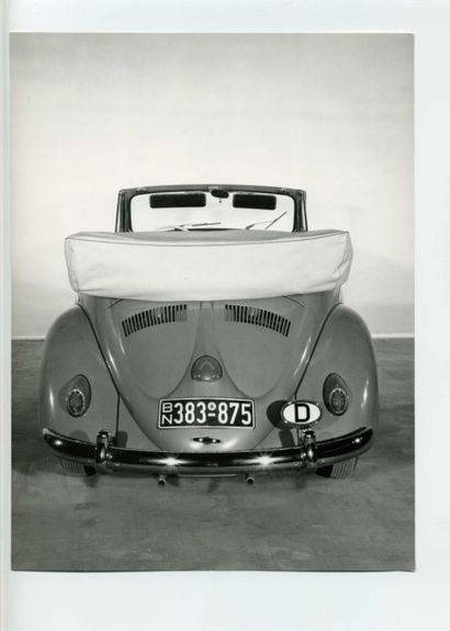 null Volkswagen Coccinelle cabriolet.
Ensemble de 4 photos de la version Karmann.
1949.
NB...