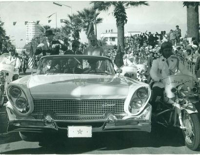null Dwight Eisenhower VS Cadillac 1960.
Dwight Eisenhower VS Lincoln 1959.
Photos...