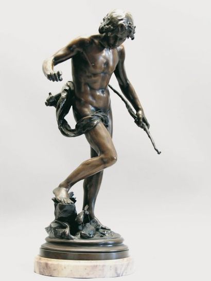 null QUITON Eugène ( - 1892) Le jeune chasseur Bronze à patine brune. Haut : 59 cm...