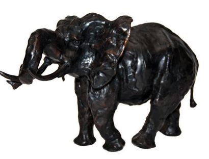 José Maria DAVID (né en 1944) Eléphant, 2013 Bronze à patine noir signé et numéroté...