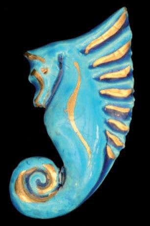 SOFIA PSIKOYOS Broche en céramique «Hippocampe», turquoise et or, circa 1980
