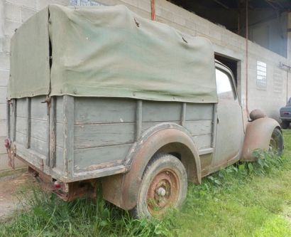 SIMCA 8 Camionnette 1948 Séduisante et romantique sortie de grange - Très saine -...