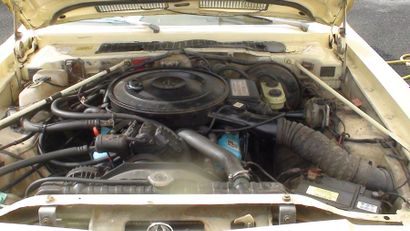 CHRYSLER Le Baron 2door sedan 1979 Amusant coupé à moteur V8! Beige - Toit vinyl...