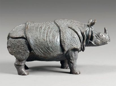 TREGAUT Olivia (née en 1963) Rhinocéros unicorne de l'Inde, 2003 Bronze signé, numéroté...