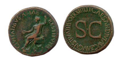 TIBÈRE 14-37 


Sesterce (grand bronze) frappé à Rome en 22-23. (L’empereur assis...