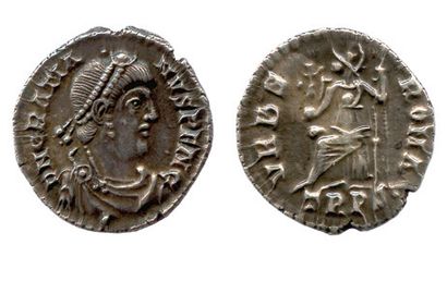 GRATIEN (367-383) 


Silique d’argent frappée à Trèves en 368-375. (Son buste diadémé...