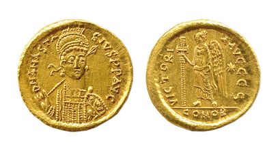 ANASTASE Ier (491-518) 


Solidus (sou d’or) frappé à Constantinople (6e officine).


(Son...