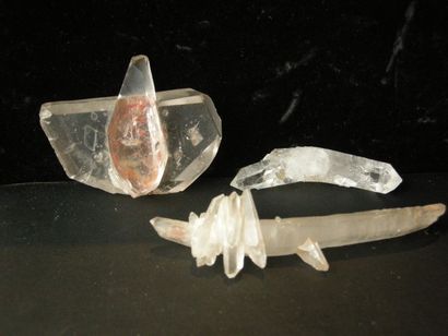 null Lot de trois curieuses petites cristallisation bi-terminée de QUARTZ du Brésil :...