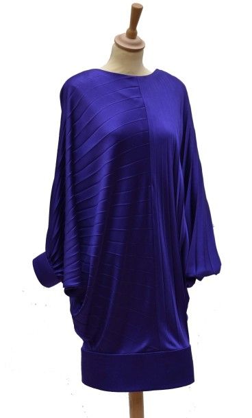 null CREATION PIERRE CARDIN: Robe en satin plissé violet