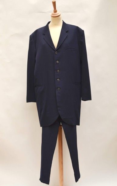 null YOHJI YAMAMOTO: Tailleur pantalon oversize en lainage bleu marine, taille M,...