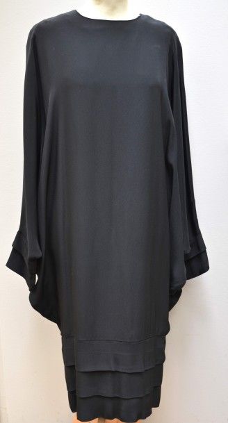 null CREATION PIERRE CARDIN:Robe noire, taille 38