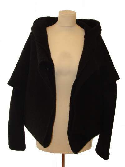 null YOHJI YAMAMOTO: Manteau à capuche en lainage noir, transformable, circa 199...