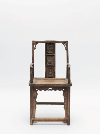 null AI WEIWEI (Né en 1957)

Fairytale Chairs (L/R-130), 2007

Chaise en bois. Dynastie...