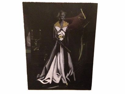 HUGO (Jean). 1894-1984 - Élégante. Gouache originale sur fond noir; 25 x 32,5 cm.
Projet...