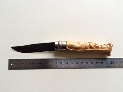 null Opinel n° 8, Couteau, lame inox, virobloc, manche bois sculpté représentant...